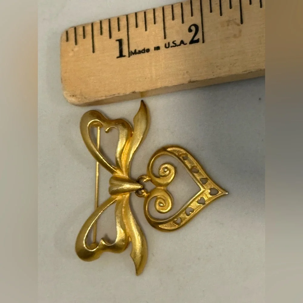 Victorian Revival Bow Brooch w Pendant Heart Gold Tn Cut Work Belle Époque 2.25